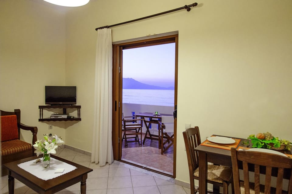 Niriides Apartments Hotel in Crete