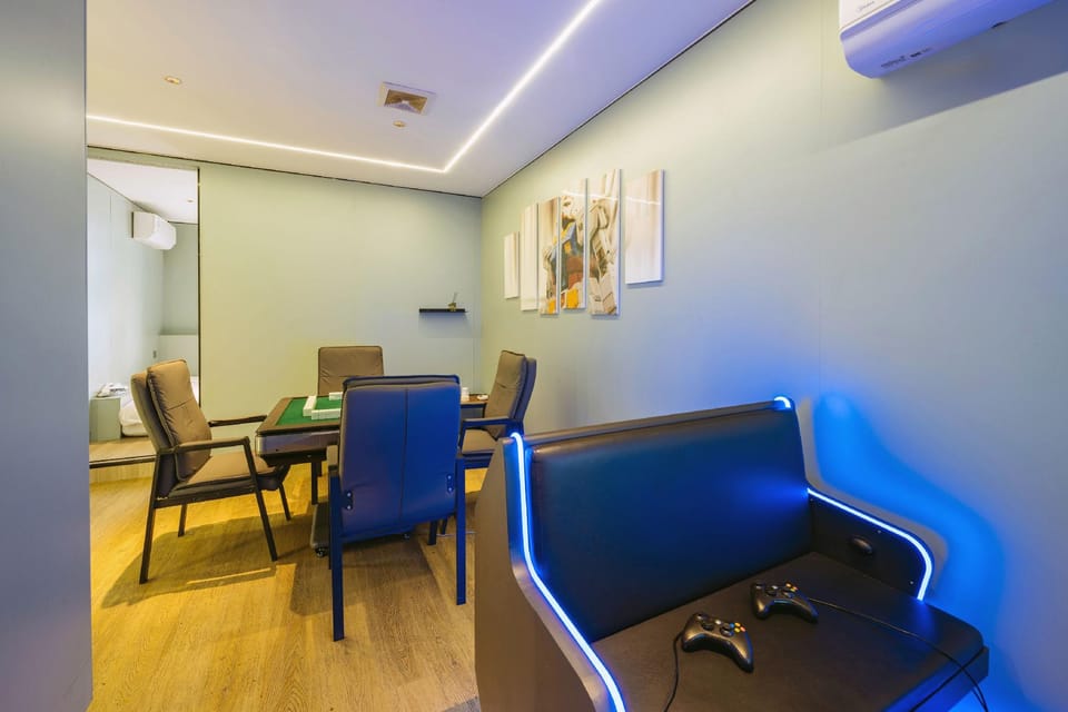 Yibai Liangpin Hotel (Shaoxing Keqiao Wanda Plaza) Hotel in Hangzhou