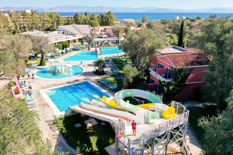 Apollo Palace Resort in Moraitika