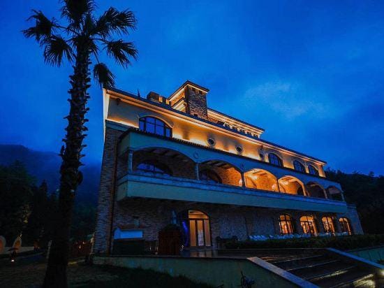 CONTI TOSCANA CASTLE RESORT & SPA Hotel in Zhejiang