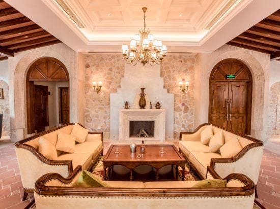 CONTI TOSCANA CASTLE RESORT & SPA Hotel in Zhejiang