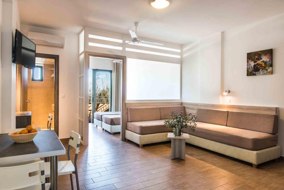 Gerona Mare Apartments Apartment hotel in Crete