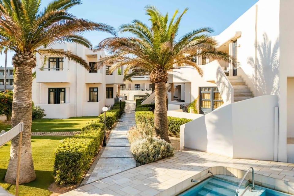 Eva Bay Resort Hotel in Crete