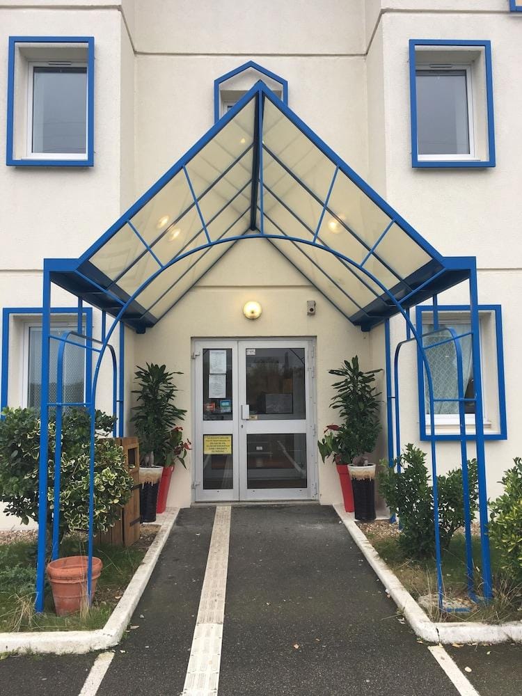 Alpha Hotel Hotel in Île-de-France