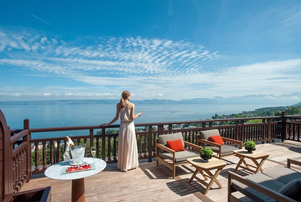 Hotel Royal - Evian Resort Hotel in Évian-les-Bains