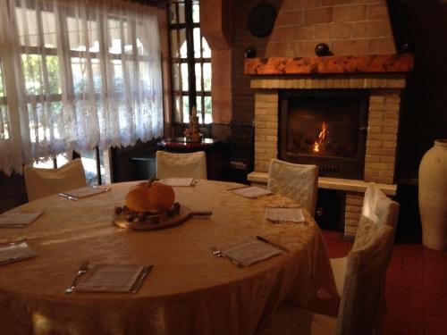 Hotel Pizzeria Ristorante "Al Leone" Hotel in Veneto