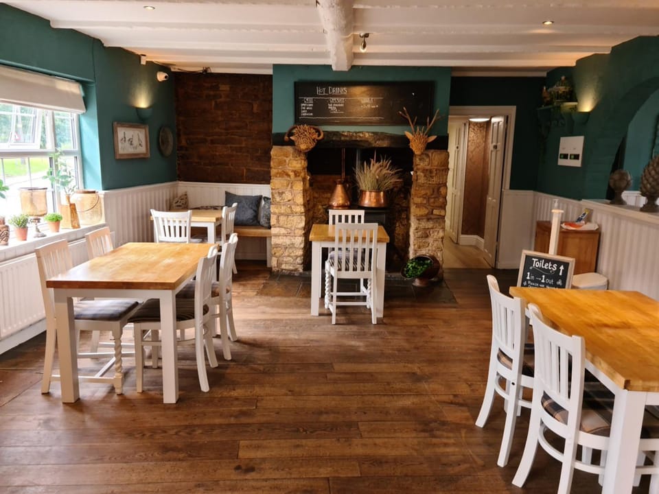 The Red Lion Inn in Daventry District