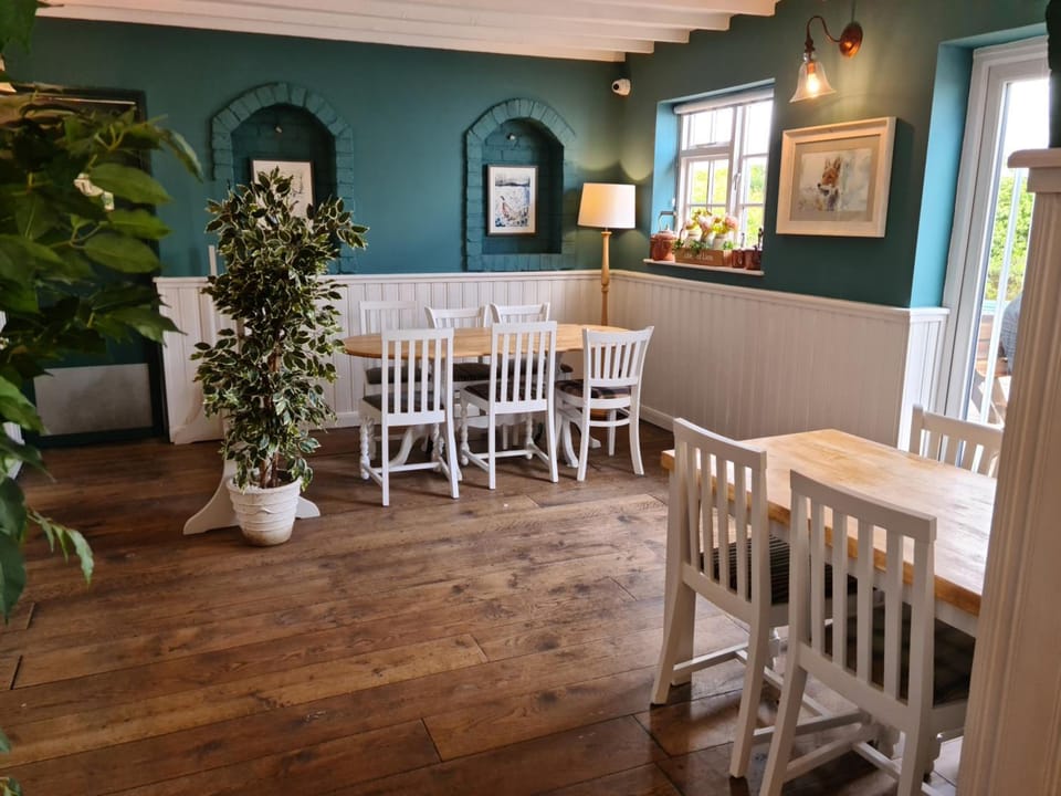 The Red Lion Inn in Daventry District