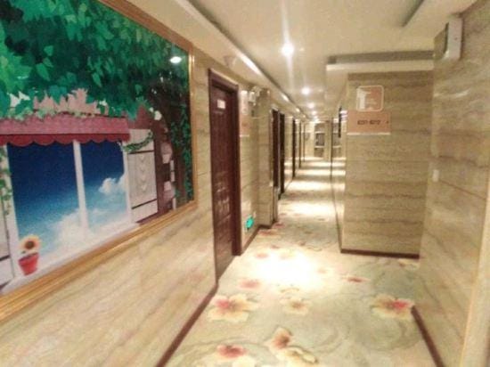 100 Inn Liangpin Hotel (Shanghai Qingpu Industrial Park Daying Town) Hotel in Shanghai
