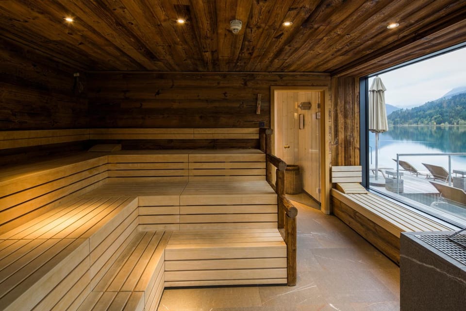Strandhotel am Weissensee Hotel in Carinthia, Austria