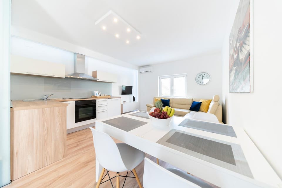Holiday Home Apartments Bellamare Hotel in Zadar