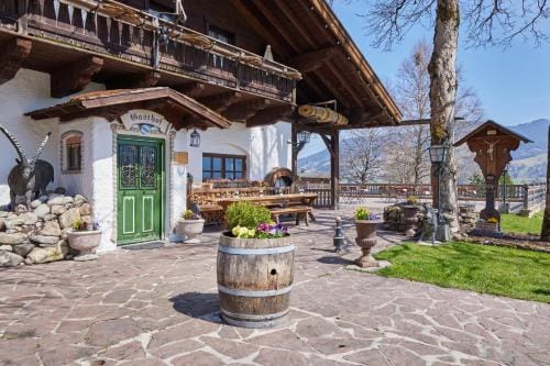 Appartements Gasthof Schleifmuhle Unterammergau Hotel in Tyrol