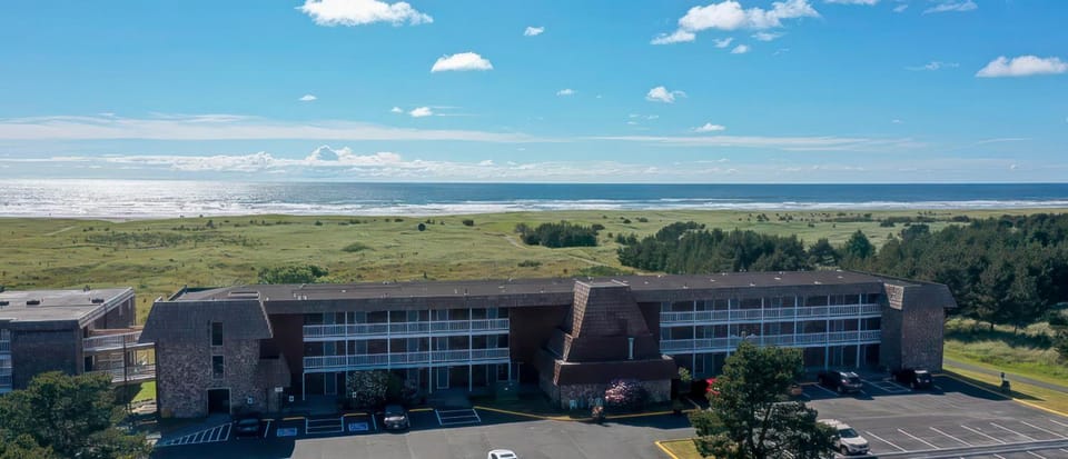 Chautauqua Resort & Conference Center Hotel in Long Beach