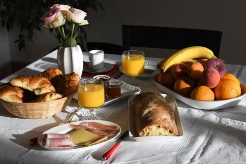 Le Cercle Chambres climatisees Hotel in Jura