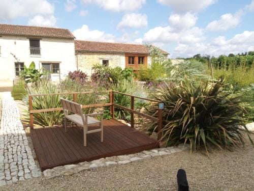The Piggeries at La Maison Tumtum Arbre Hotel in Loudun