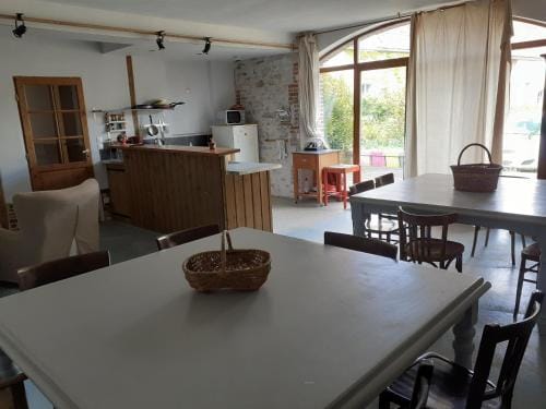 Ferme de la Basse-cour Hotel in Île-de-France