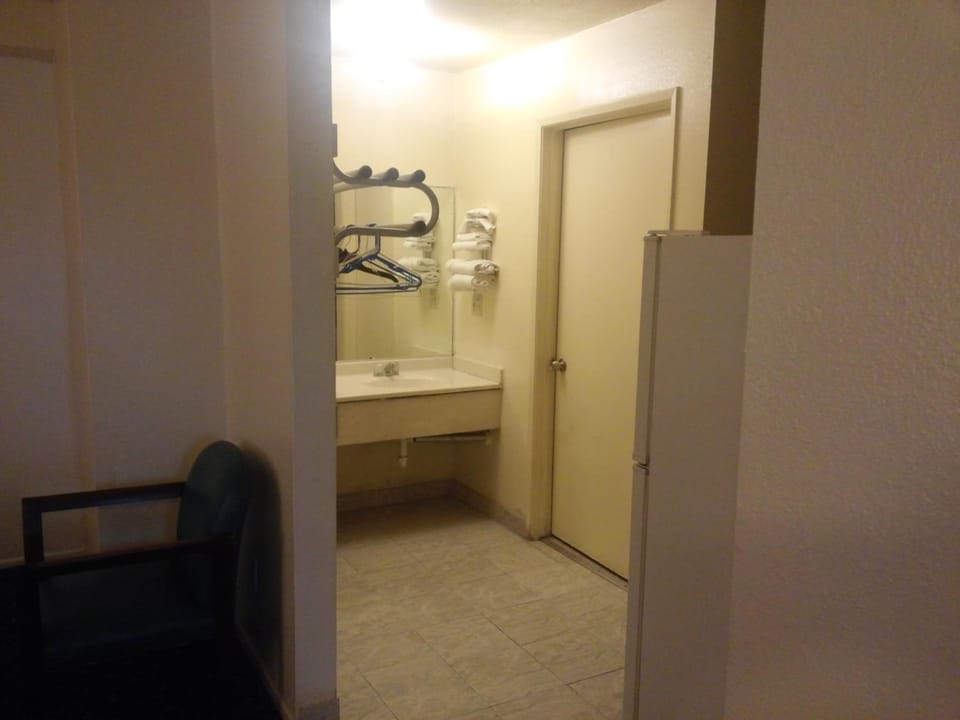 Evergreen Inn Motel in Covina