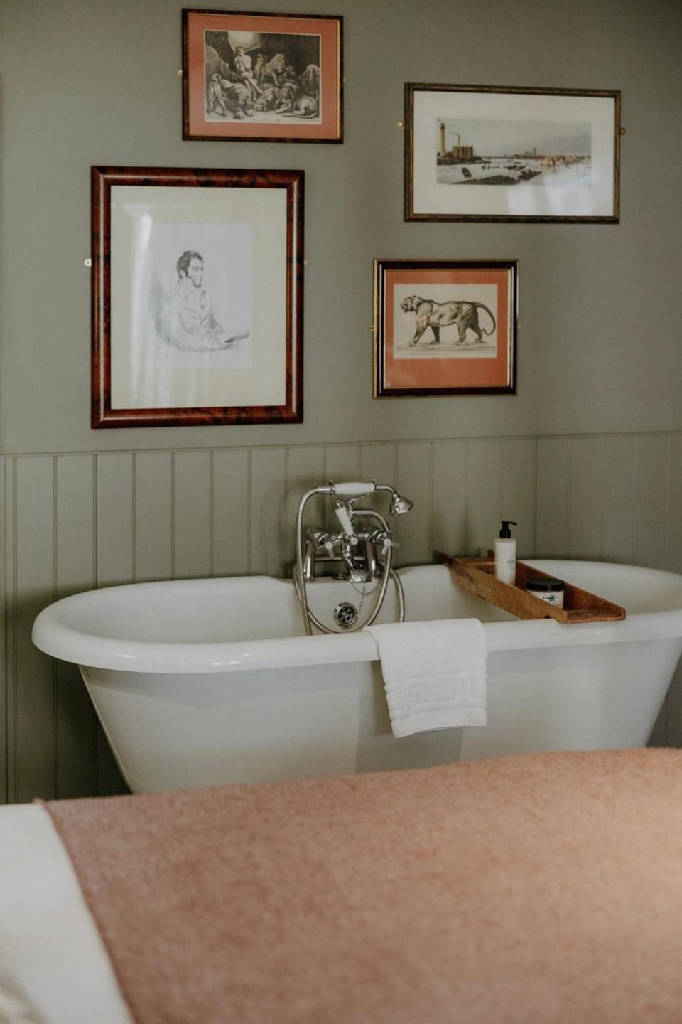 The Bull And Swan Hotel in South Kesteven District