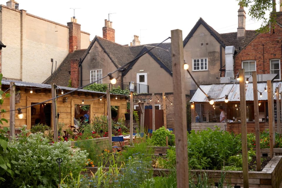 The Bull And Swan Hotel in South Kesteven District
