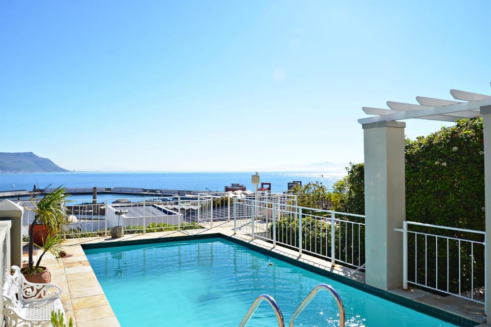 The Grosvenor Guest House & Self Catering Hotel in Cape Town