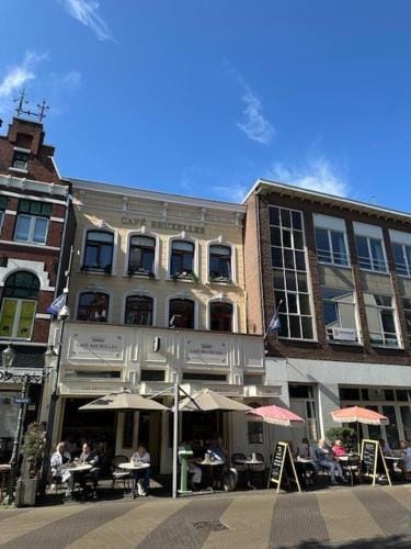 BnB Bruxelles - Studios & Apartments Hotel in Venlo