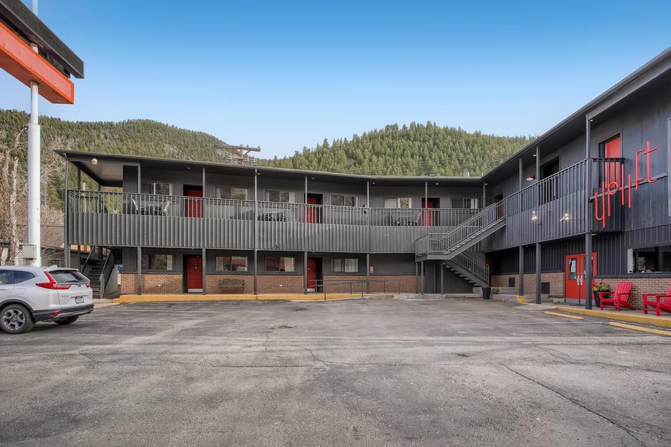 Uplift Inn Motel in Idaho Springs