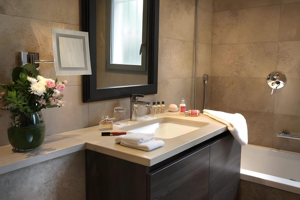 Les Mas du Grand Vallon Resort in Mougins