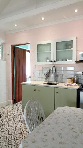 The Retreat Hotel in Cape Town
