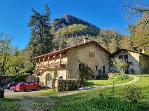 LES CHAMBRES DE LIANE Hotel in Auvergne-Rhône-Alpes