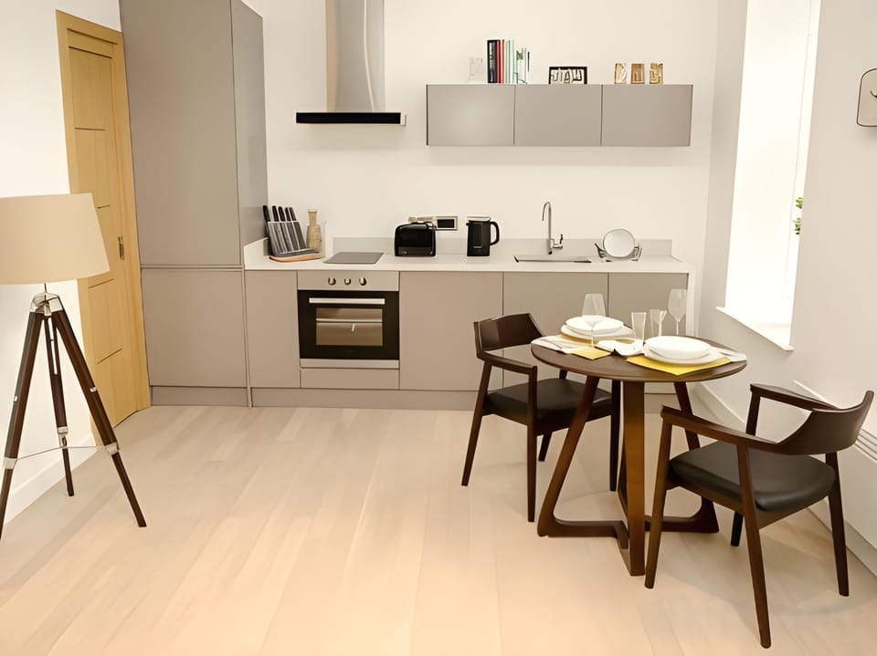 Terlon Apartment- By FM Living Apartment hotel in Liverpool City Centre