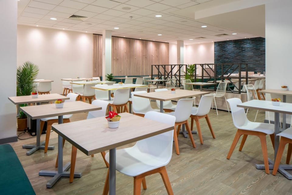 Bisham Abbey National Sports Centre Hotel in Wycombe District