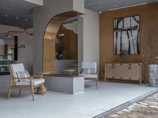 Lin'an Wuta Xinshe Tangquan Homestay Hotel in Hangzhou