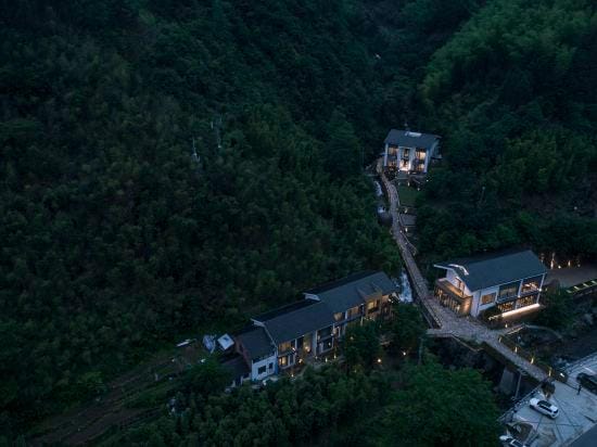 Lin'an Wuta Xinshe Tangquan Homestay Hotel in Hangzhou