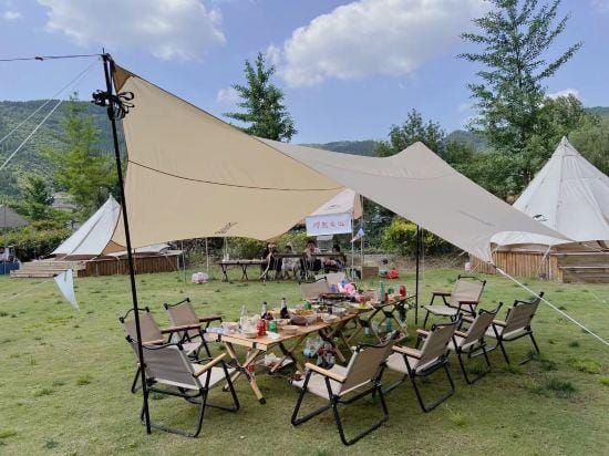Hangzhou Photosynthetic Valley Camp Hotel in Hangzhou