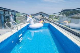 Pingxi Homestay (Suzhou Xishan Branch) Hotel in Suzhou