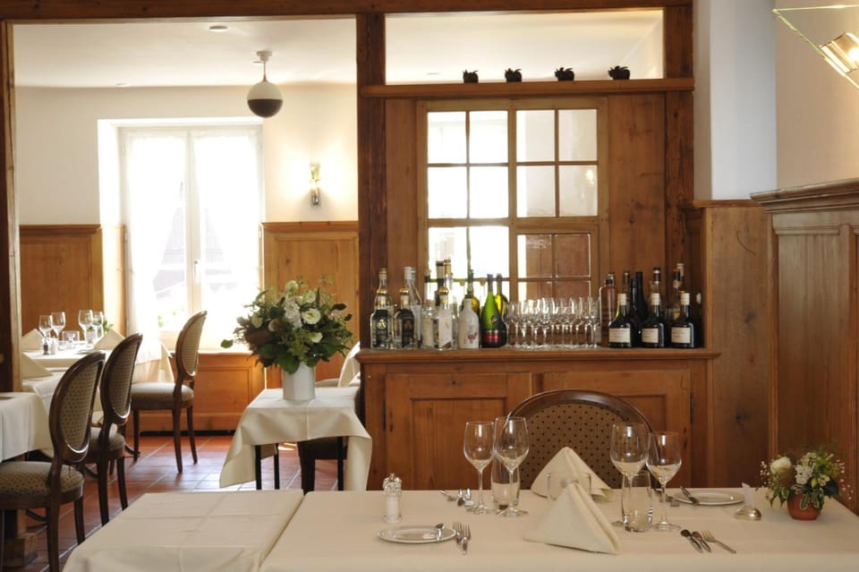 Auberge de la Croix Blanche Hotel in Neuchâtel, Switzerland