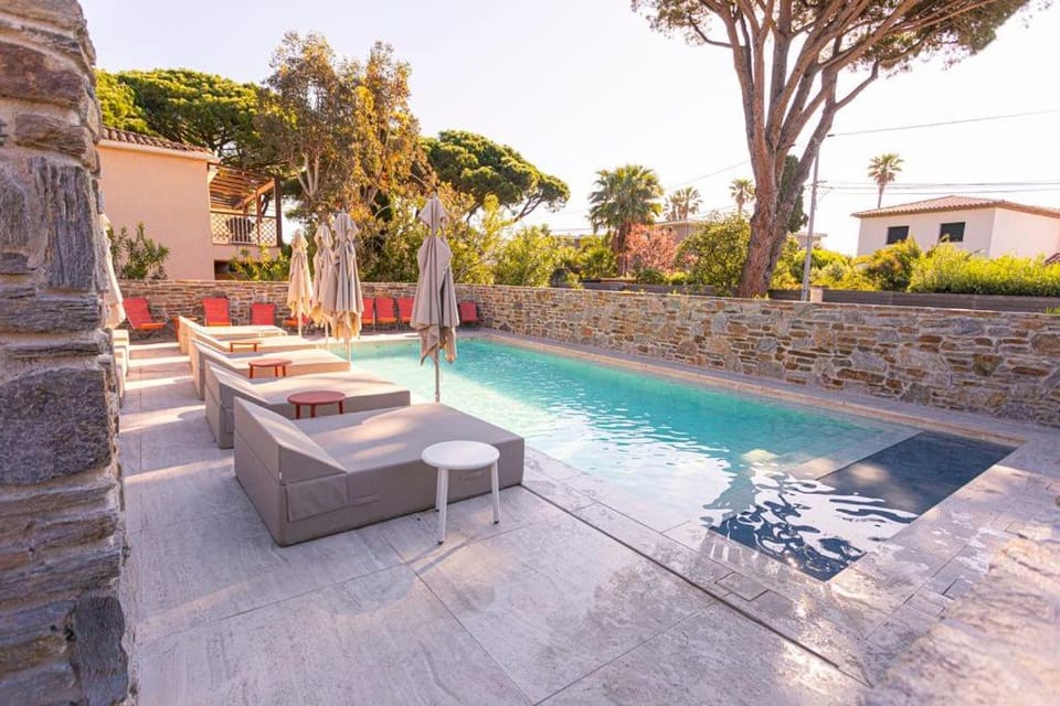 Hotel La Menado Hotel in Cavalaire-sur-Mer