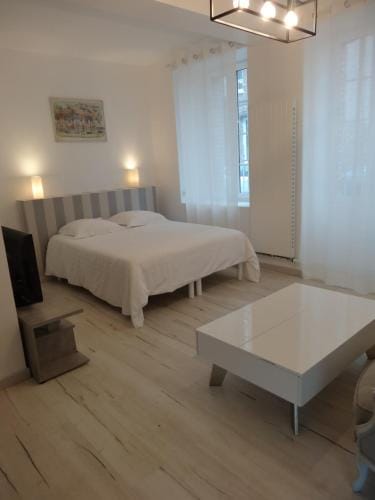 Les Petites Tuileries Hotel in Île-de-France