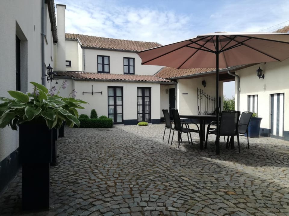 Het Hemelsveld Hotel in Flanders