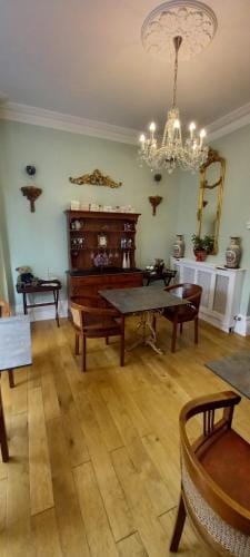 Grosvenor House - onsite free parking Hotel in Ilfracombe