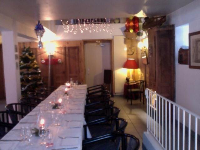L'AUBERGE CHEZ LEON Hotel in Provence-Alpes-Côte d'Azur