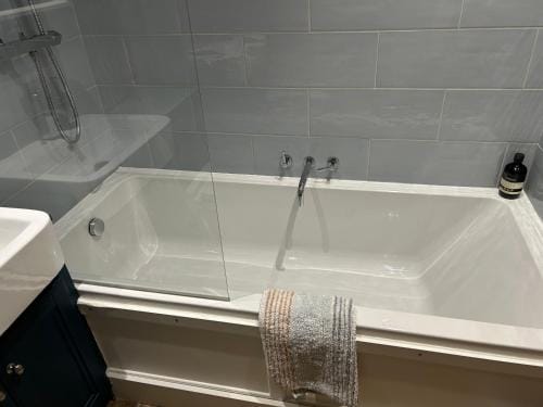 Lochindaal Hotel Hotel in England
