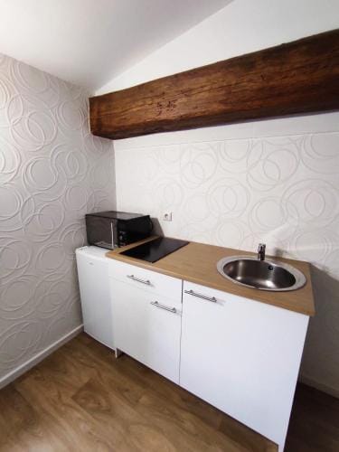 Appartement Oingt - Les Meubles des Pierres Dorees Hotel in Auvergne-Rhône-Alpes