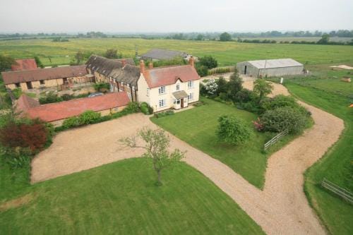 Lowerfield Farm Hotel in Broadway