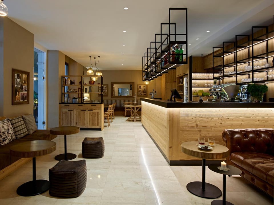 Bar/lounge