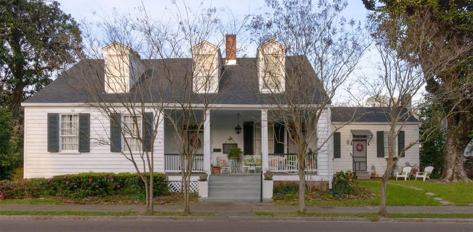 Magnolia Cottage Bed and Breakfast Hotel in Natchez