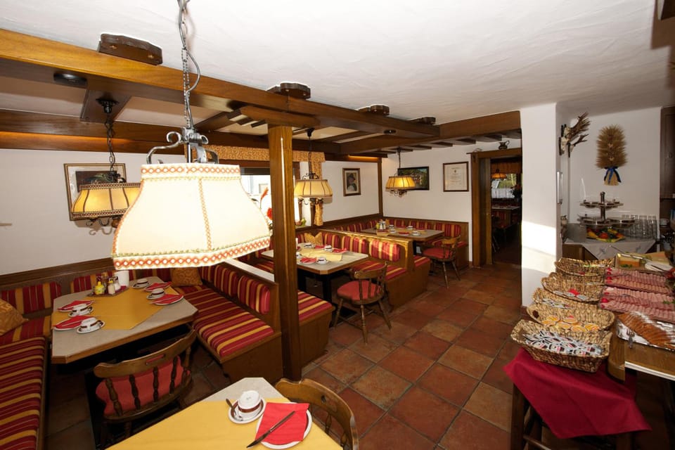 Pension Alpenrose Hotel in Zell am See