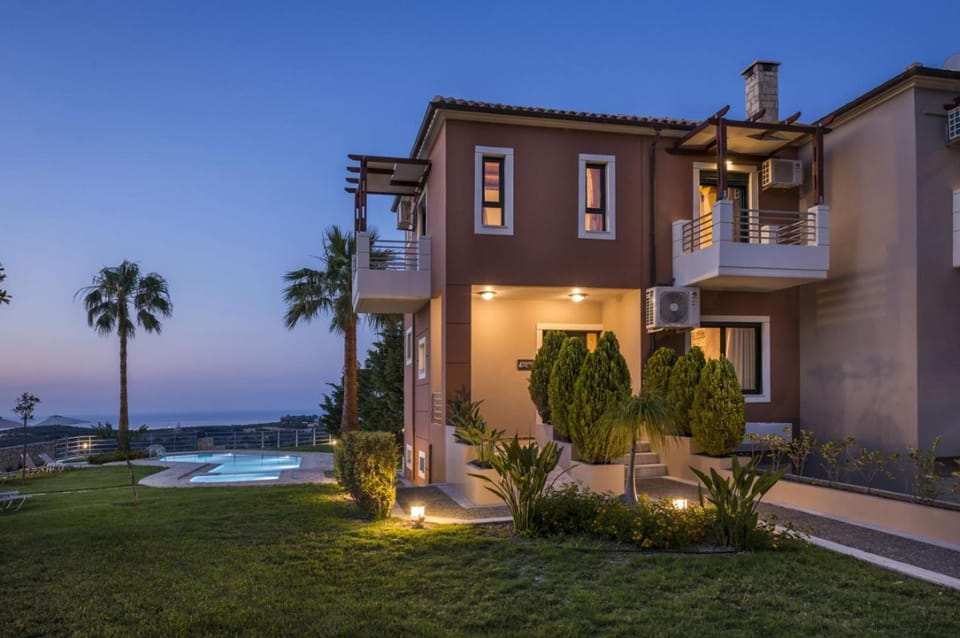 Athina Luxury Villas Hotel in Crete