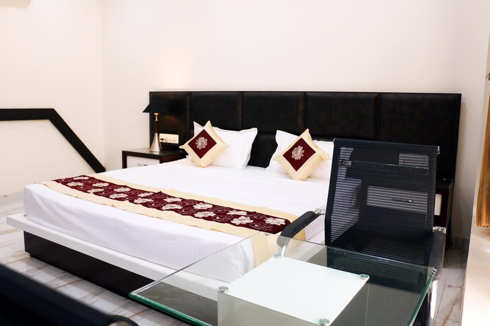 Hotel Neelam Moga Hotel in Punjab, India