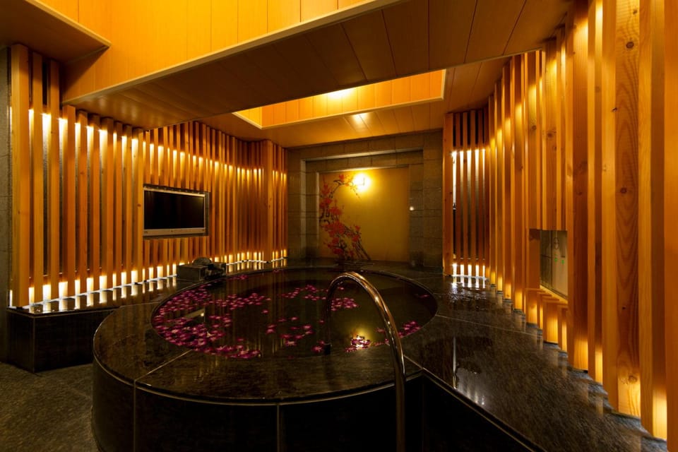 Hotel Luna Ikeda - Adults Only Love hotel in Osaka Prefecture